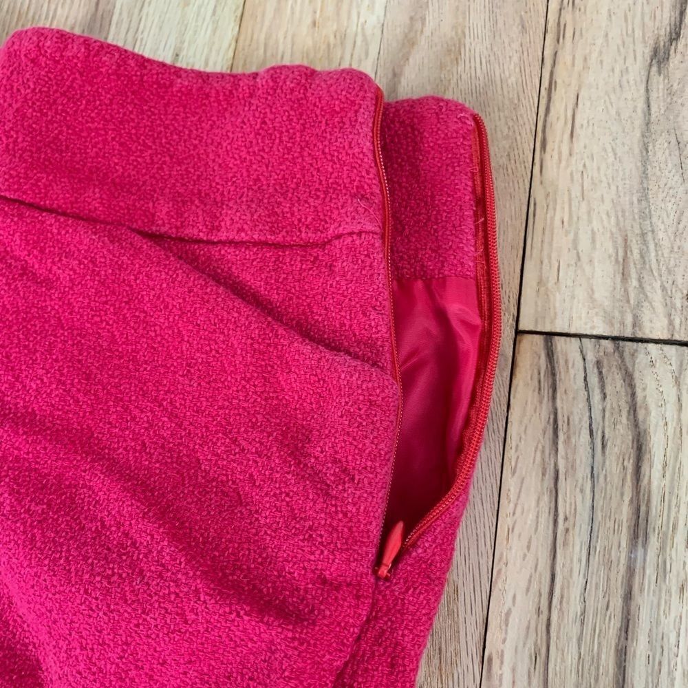 LOFT Mini Skirt - Picture 2 of 6